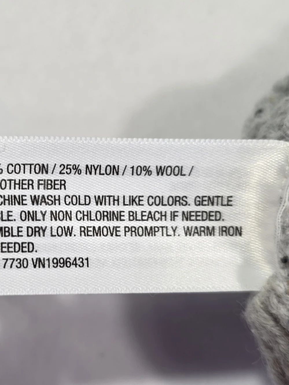 Universal Thread Gray Cable Knit Sweater Size L Chunky Crew Neck - Picture 8 of 8